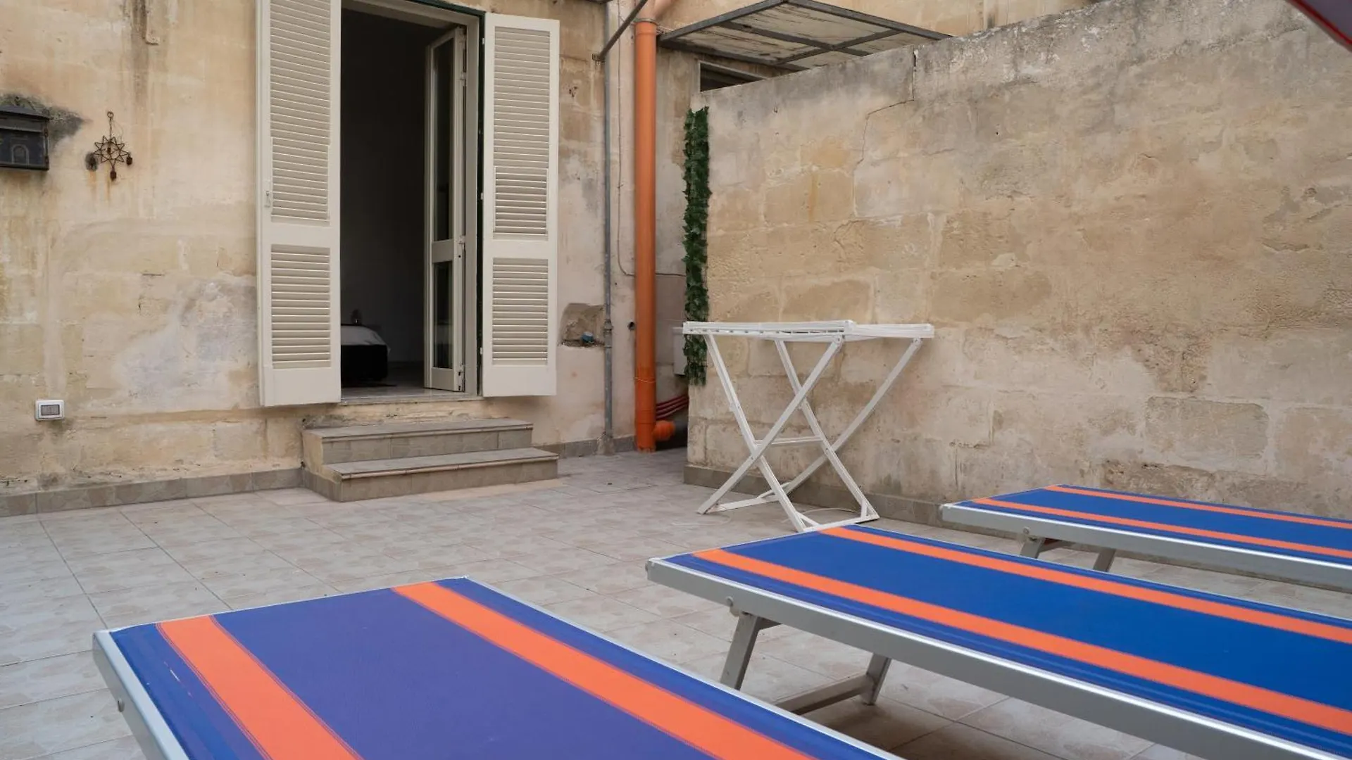 Bed & Breakfast Bed and Breakfast Whitehouse Lecce Italia
