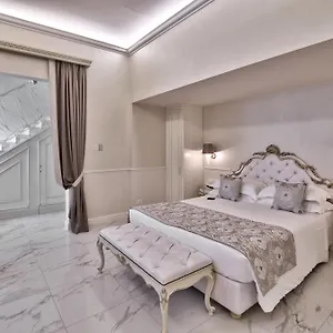 The Moon Boutique & 4*, Florencia Italia